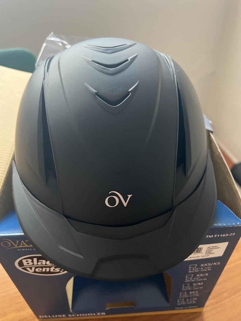 Ovation Deluxe Schooler Riding Helmet, Black Small/Medium NWT